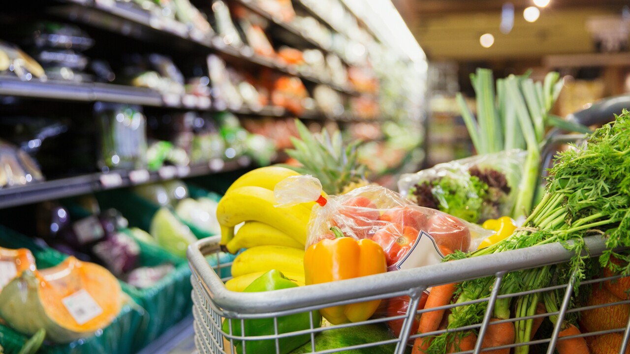 Healthy eating grocery cart